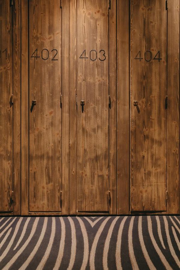 Les Suites - Maison Bouvier Тінь Екстер'єр фото