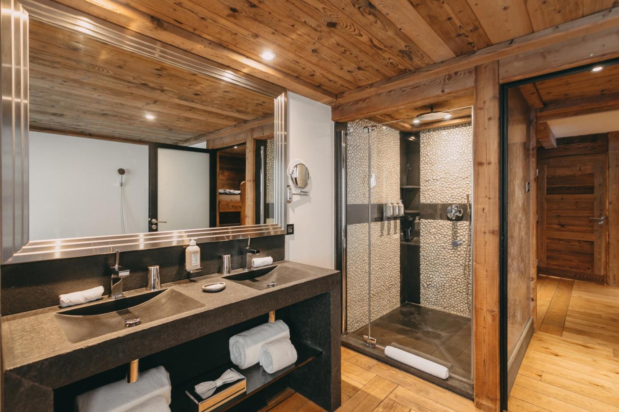 Les Suites - Maison Bouvier Тінь Екстер'єр фото